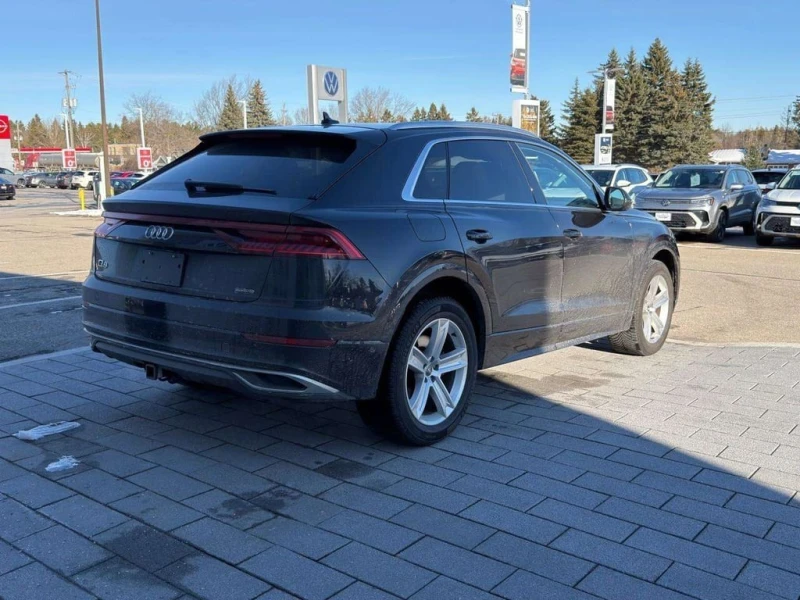 Audi Q8 * Premium * CARFAX * ЦЕНА ДО БГ, снимка 4 - Автомобили и джипове - 53055060