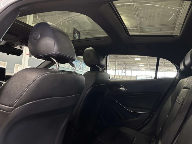 Mercedes-Benz GLA 250 4 MATIC * CARFAX * ФИНАНСИРАНЕ , снимка 7 - Автомобили и джипове - 53100000