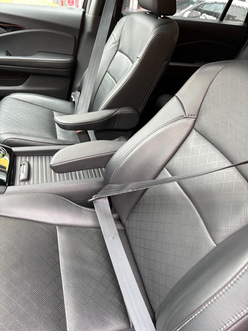 Honda Passport Touring 3.5L , снимка 8 - Автомобили и джипове - 53186087