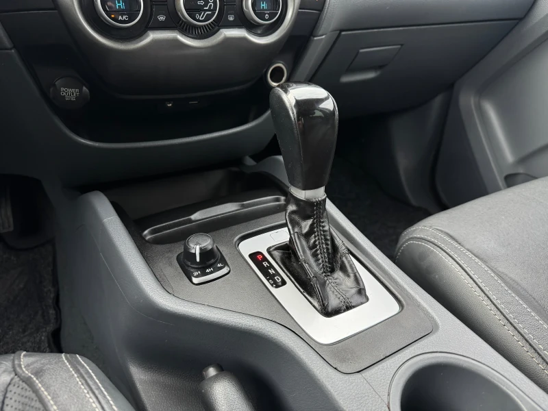 Ford Ranger 2.2D-АВТОМАТИК-КОЖА-РЕГИСТРИРАН, снимка 14 - Автомобили и джипове - 53456650