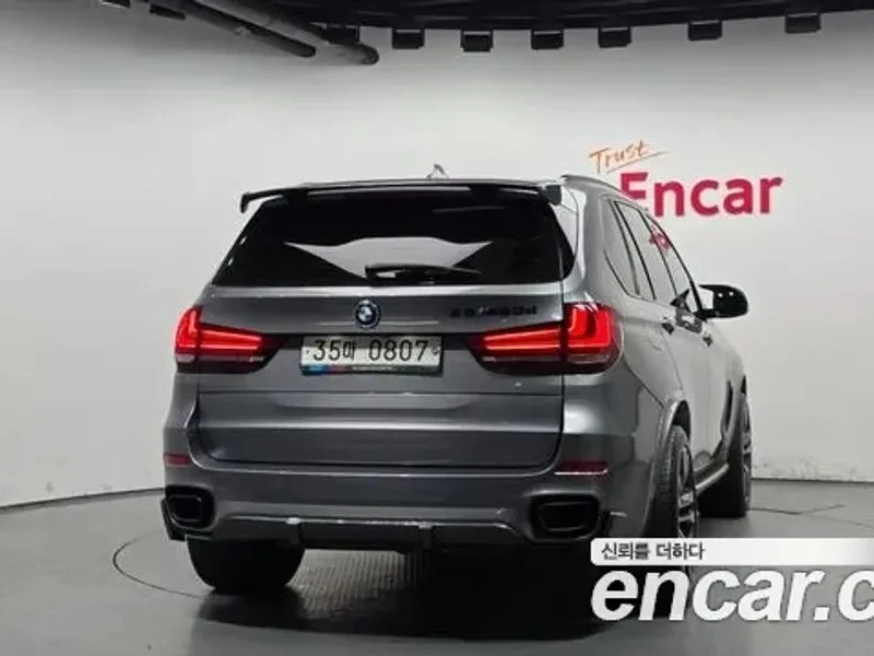 BMW X5 xDrive M50D, снимка 4 - Автомобили и джипове - 56254228