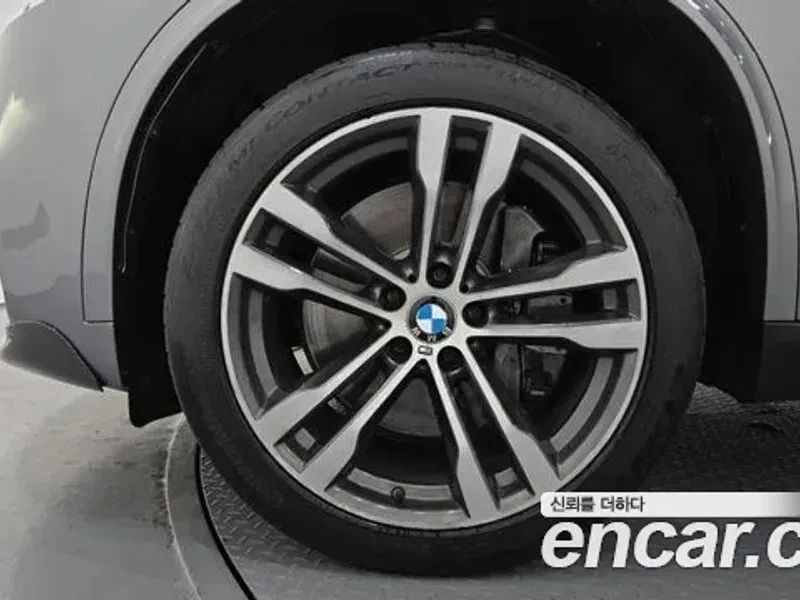 BMW X5 xDrive M50D, снимка 5 - Автомобили и джипове - 56254228