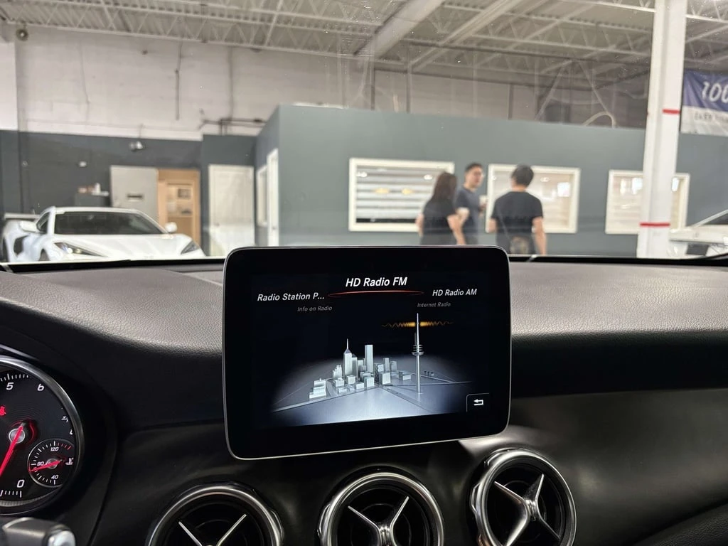 Mercedes-Benz GLA 250 4 MATIC * CARFAX * �����������  | Mobile.bg � ����������� 17