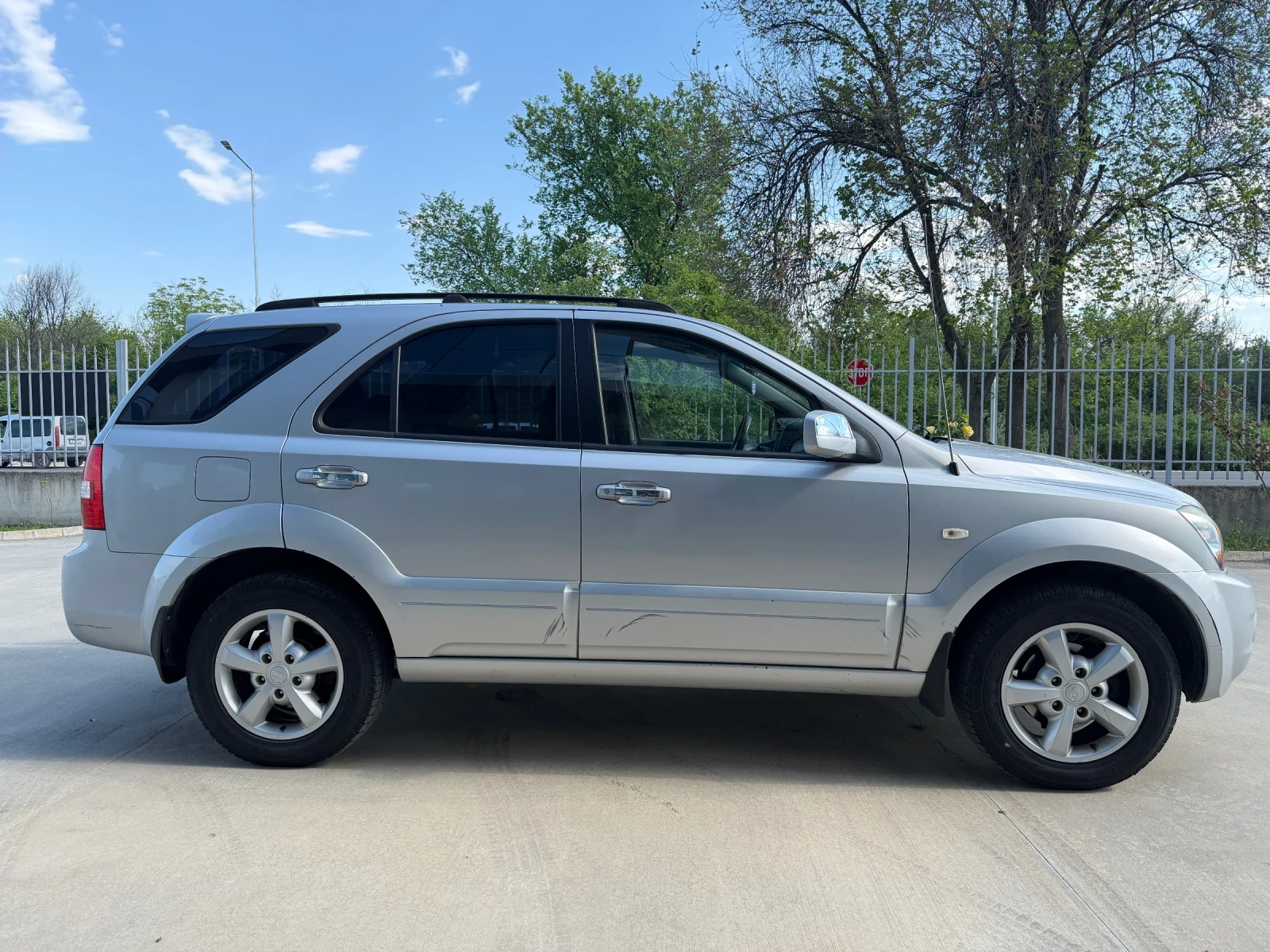 Kia Sorento 2.5 CRDi, снимка 7 - Автомобили и джипове - 54440882