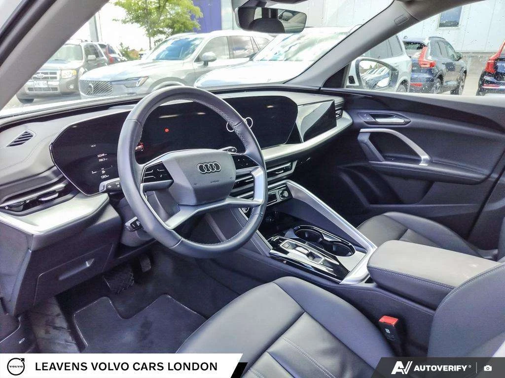 Audi Q5 quattro / 360 / ДИСТРОНИК / ЦЕНА ДО БЪЛГАРИЯ , снимка 13 - Автомобили и джипове - 54944458