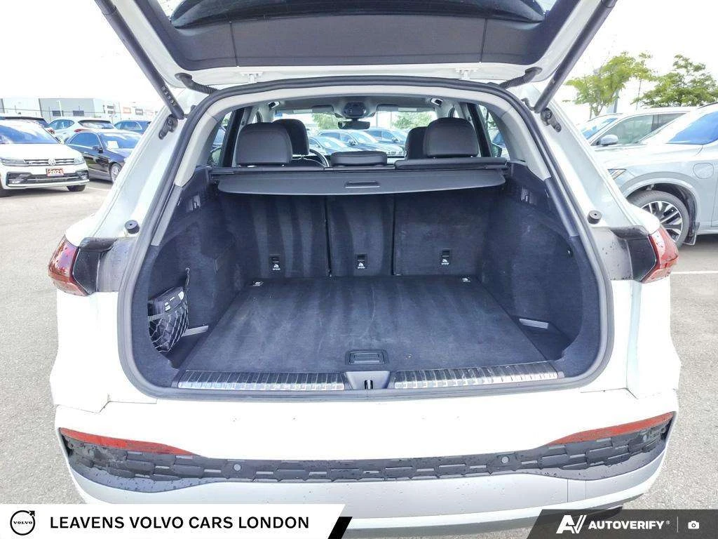 Audi Q5 quattro / 360 / ДИСТРОНИК / ЦЕНА ДО БЪЛГАРИЯ , снимка 12 - Автомобили и джипове - 54944458