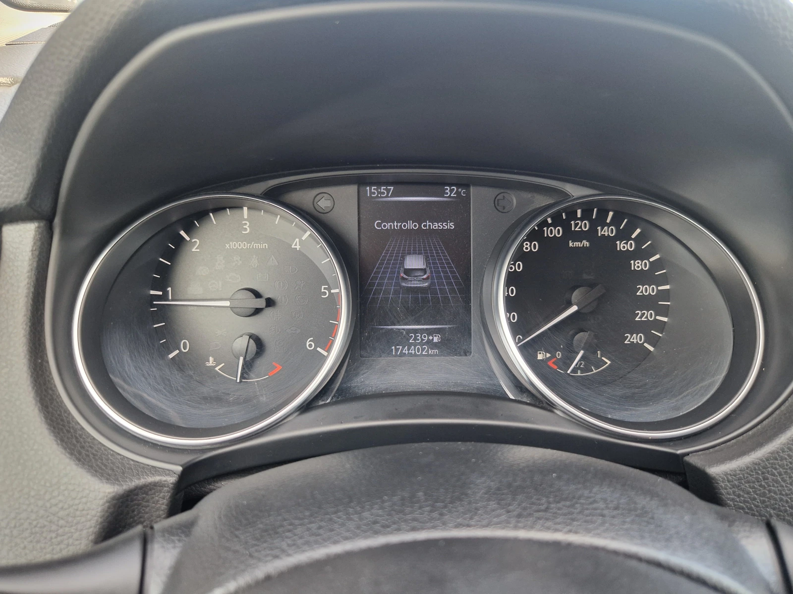 Nissan Qashqai 1.5DCI TEKNA FACELIFT* РЕАЛНИ КМ!!, снимка 15 - Автомобили и джипове - 54982385