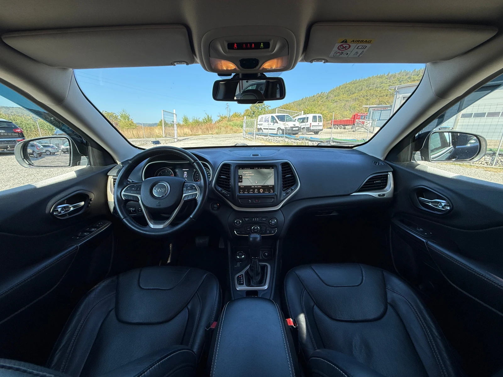 Jeep Cherokee 2.0M-Jet-автоматик-4Х4-нави-камера-обсуѝжен-, снимка 12 - Автомобили и джипове - 56113740