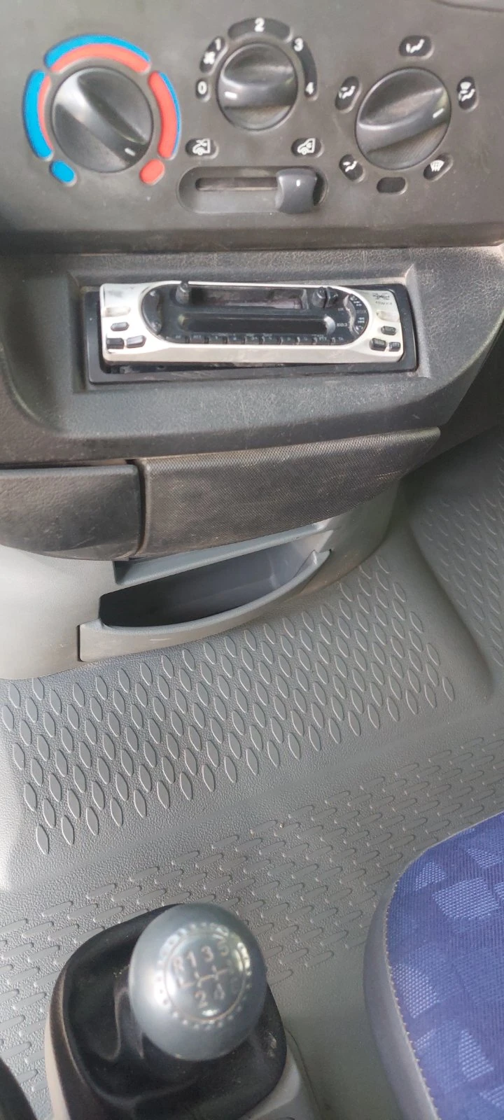 Iveco Daily 35C13   | Mobile.bg   11