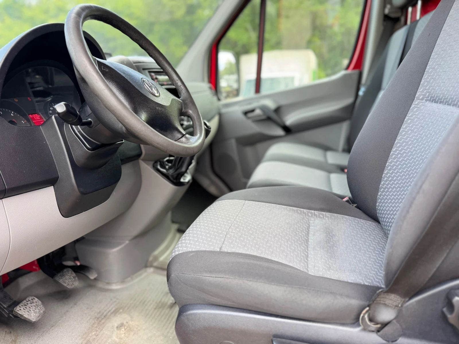 VW Crafter 2.0 клима TDI Италия Б кат - изображение 8