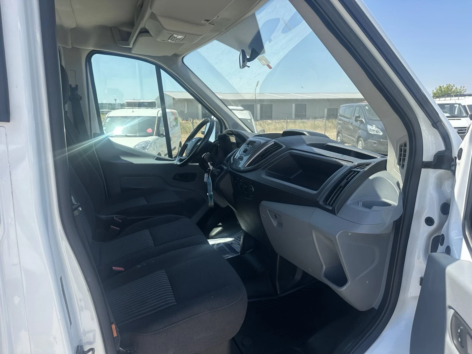 Ford Transit  - изображение 10