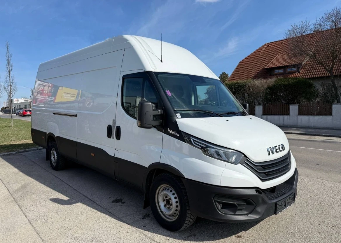 Iveco Daily 35s18* XXL* МАКСИ* LED* NAVI* AC* , снимка 3 - Бусове и автобуси - 55251095