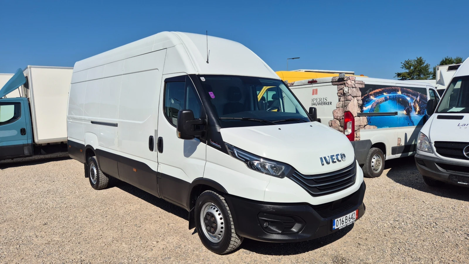 Iveco Daily 35s18* XXL* МАКСИ* LED* NAVI* AC* , снимка 7 - Бусове и автобуси - 55251095