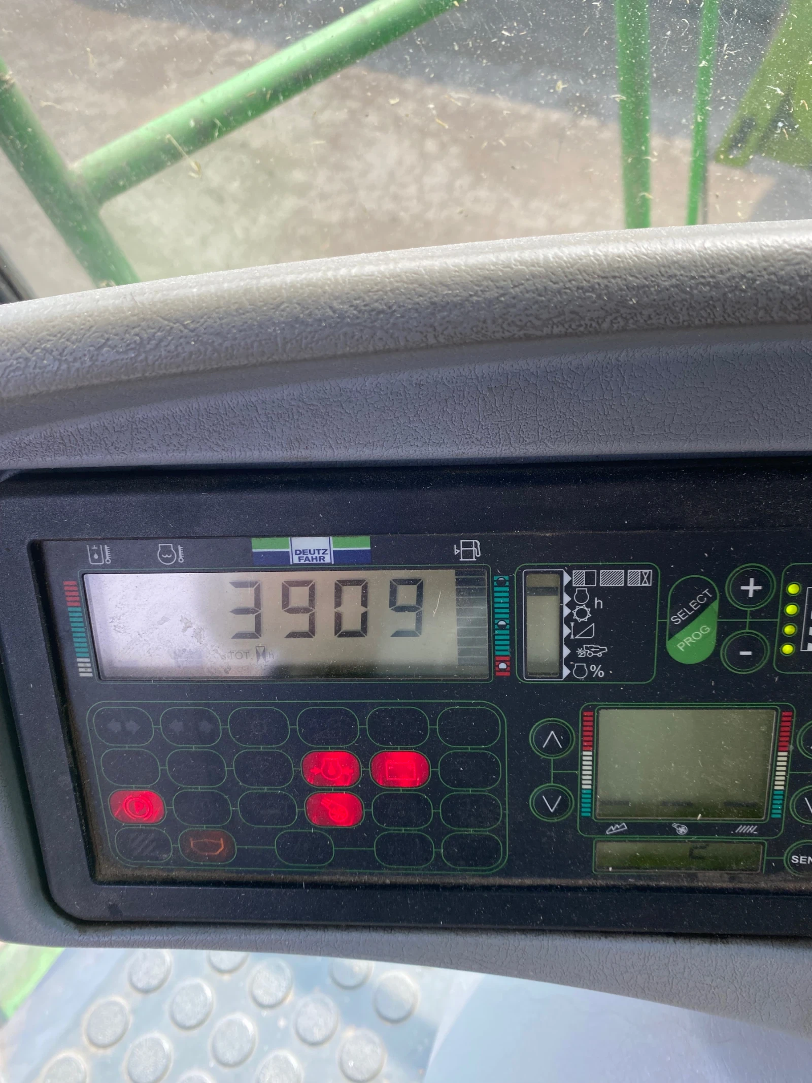Комбайн Deutz-Fahr 5660HTS - изображение 9