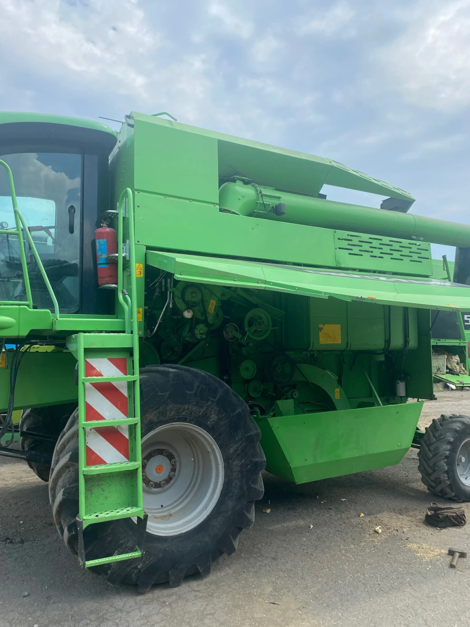 Комбайн Deutz-Fahr 5660HTS - изображение 2