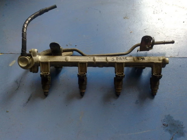 бензинова дюза за Мицубиши Спейс Стар 1.3и 