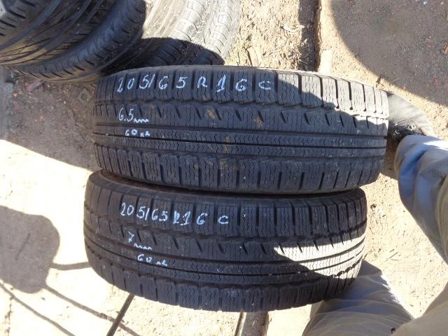 Гуми Зимни 205/65R16, снимка 3 - Гуми и джанти - 16833048