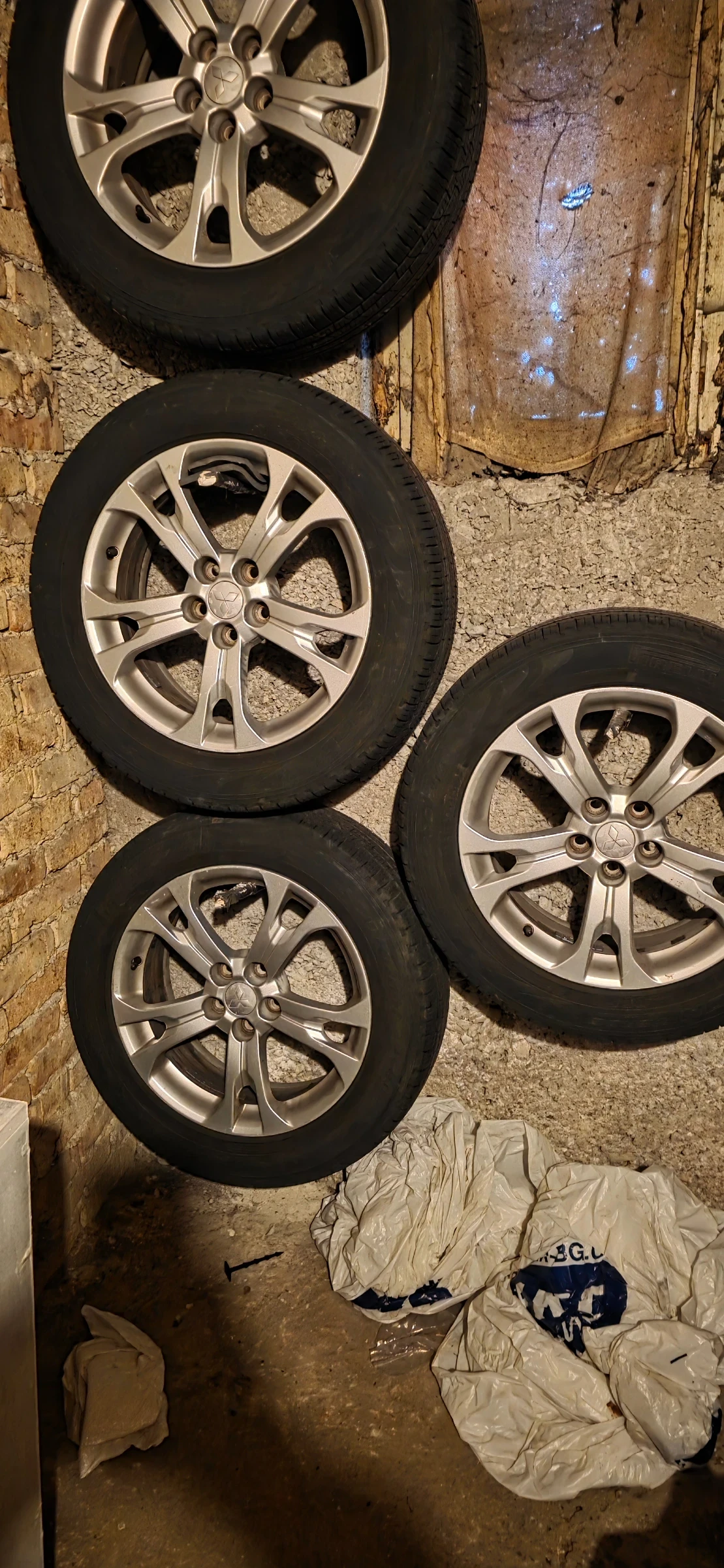 Джанти за Mitsubishi Outlander, снимка 2 - Гуми и джанти - 54050917