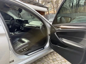BMW 530 XD/доста интересни екстри/обслужена/за ценители!, снимка 15