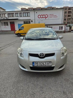 Toyota Auris, снимка 1