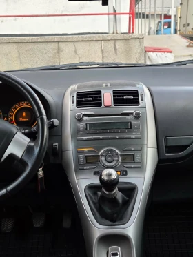Toyota Auris, снимка 7