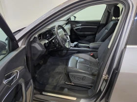 Audi E-Tron 55 Sportback Quattro LED-Matrix Navi-Pro 89% SoH, снимка 5