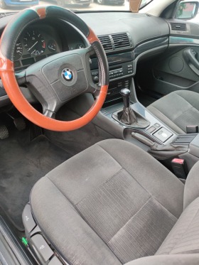 BMW 523 И, снимка 8
