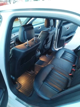 Mercedes-Benz E 200, снимка 11