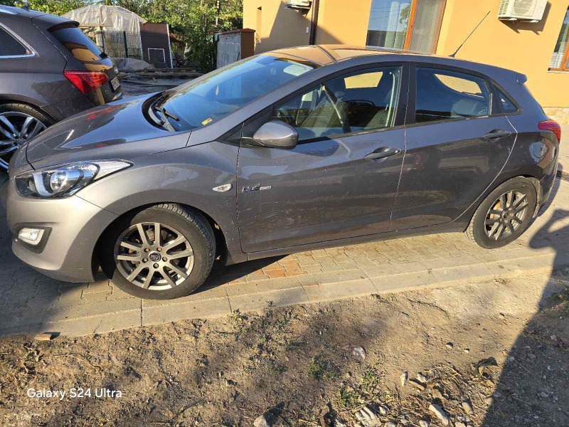 Hyundai I30 1.6D Blue drive, снимка 2 - Автомобили и джипове - 47113099