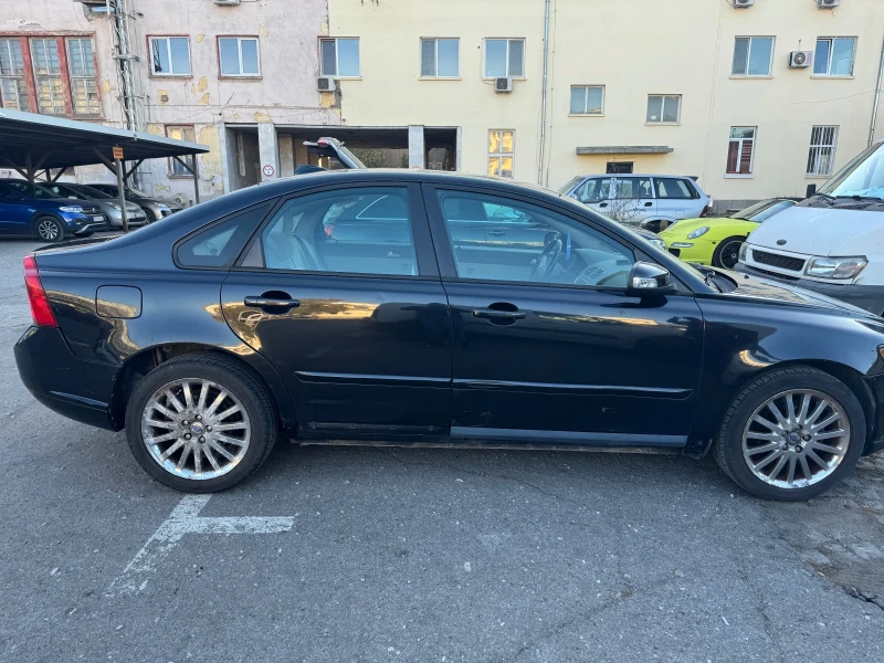 Volvo S40, снимка 3 - Автомобили и джипове - 47893916