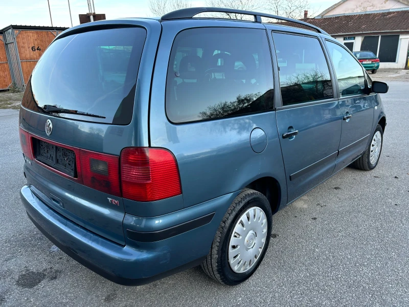 VW Sharan 1.9TDI 7 Местен, снимка 5 - Автомобили и джипове - 48129781