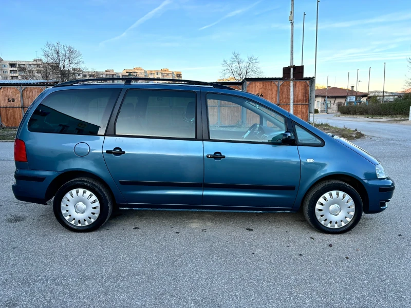 VW Sharan 1.9TDI 7 Местен, снимка 6 - Автомобили и джипове - 48129781