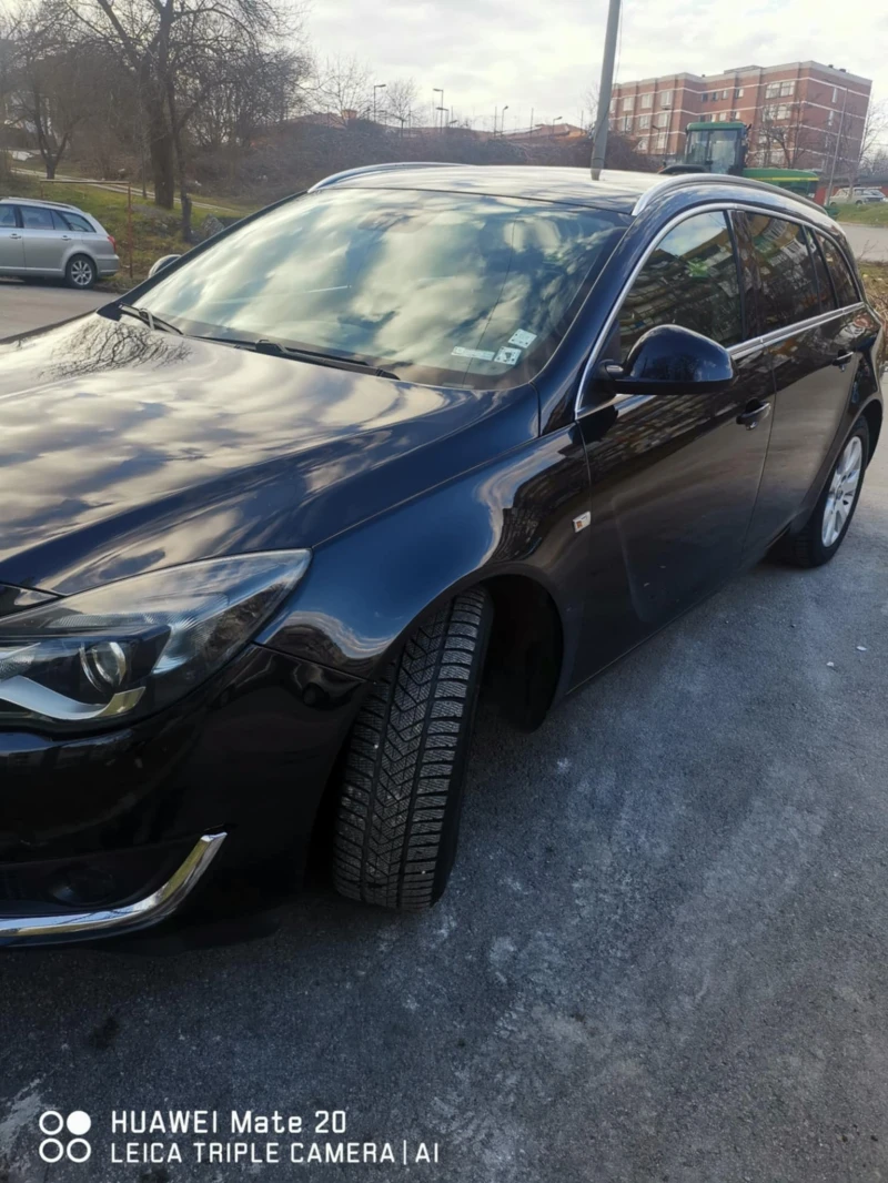 Opel Insignia Sport Tourer, снимка 5 - Автомобили и джипове - 48911708