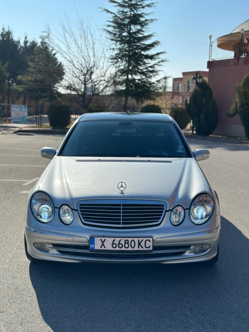 Mercedes-Benz E 320, снимка 1 - Автомобили и джипове - 49064945