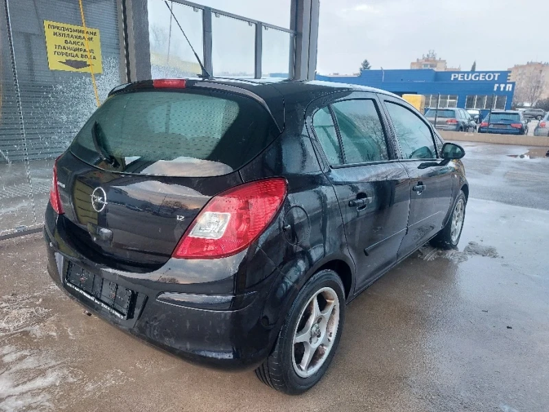 Opel Corsa 1.2 бензин Топ оферта , снимка 3 - Автомобили и джипове - 49331172