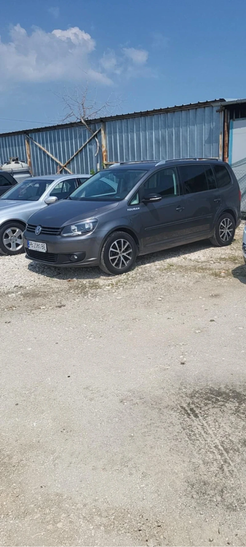VW Touran 1.6TDI DSG7, снимка 2 - Автомобили и джипове - 51422939