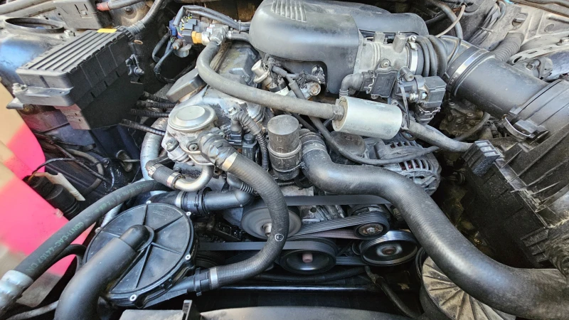 BMW 318, снимка 14 - Автомобили и джипове - 52240421