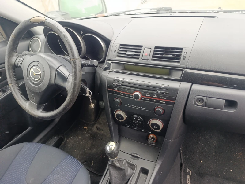 Mazda 3 1, 6D, снимка 6 - Автомобили и джипове - 52796700