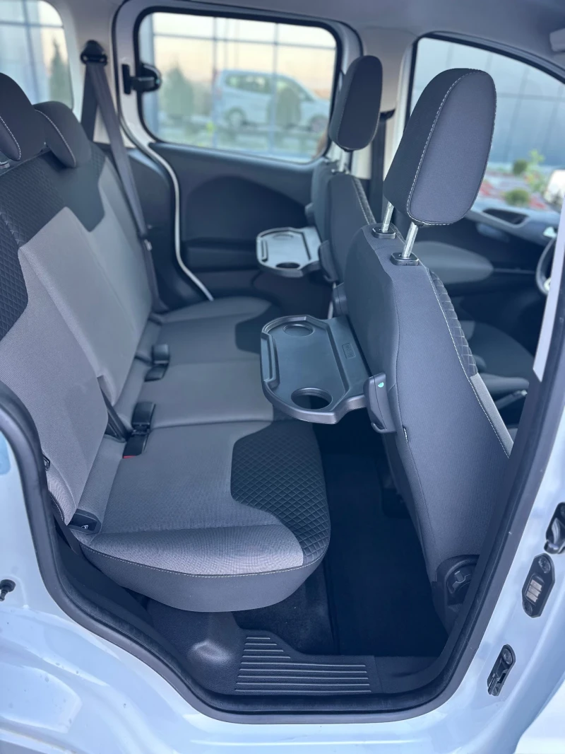 Ford Courier 1.5TDCi/75кс/Германия/Климатик/2бр Странични Врати, снимка 9 - Автомобили и джипове - 52815735