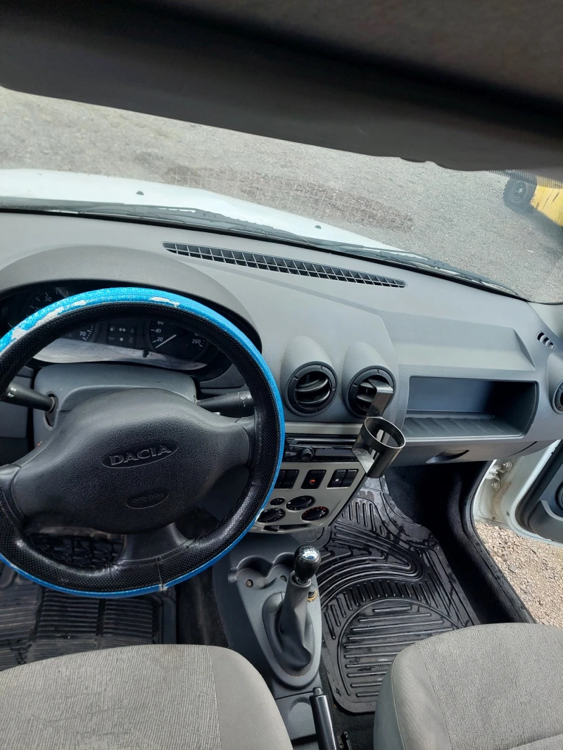 Dacia Logan 1.5dCi, снимка 9 - Автомобили и джипове - 53021849