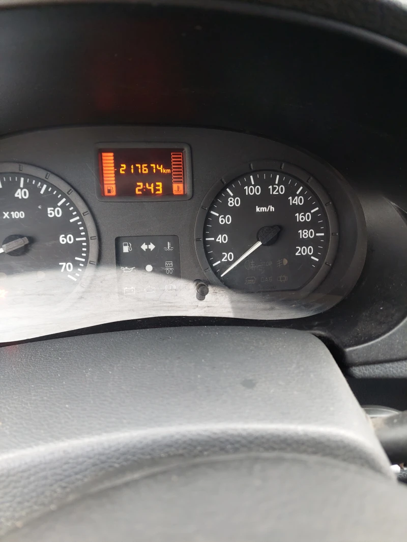 Dacia Logan 1.5dCi, снимка 7 - Автомобили и джипове - 53021849