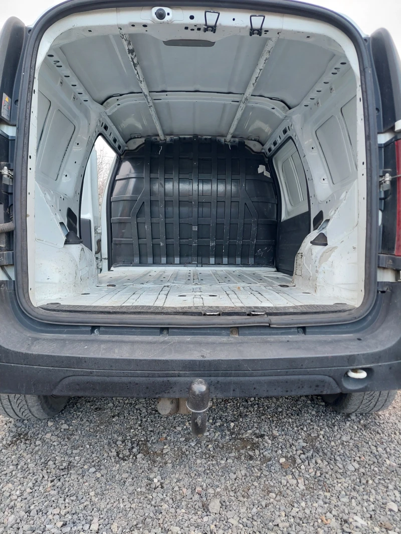 Dacia Logan 1.5dCi, снимка 12 - Автомобили и джипове - 53021849