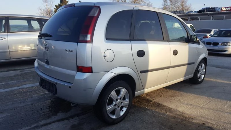 Opel Meriva 1.7 CDTI-101к.с.3броя, снимка 13 - Автомобили и джипове - 13668887