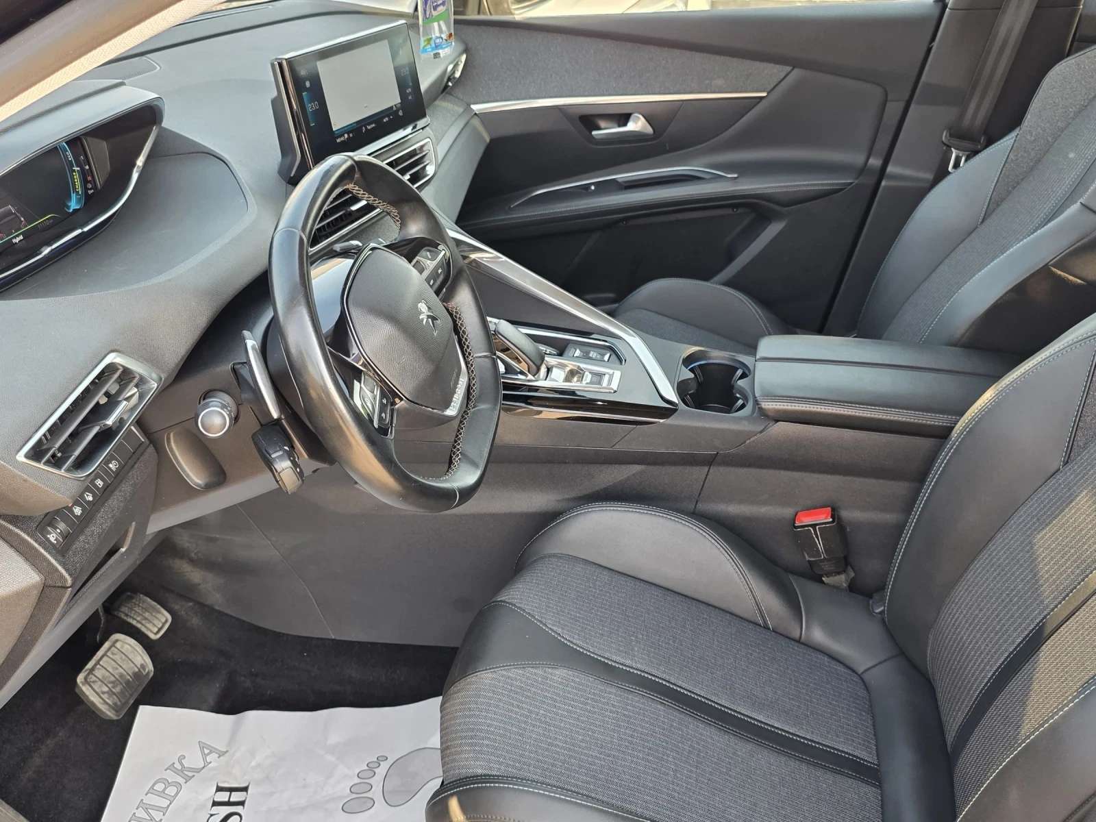 Peugeot 3008 ALLURE 1.6PLUG IN HYBRID - изображение 7