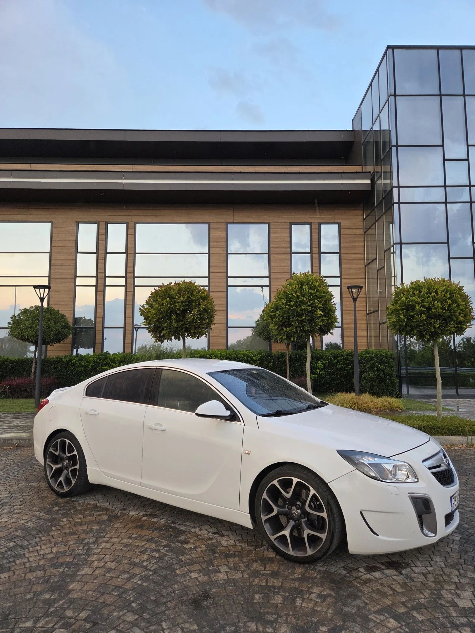 Opel Insignia OPC - изображение 4