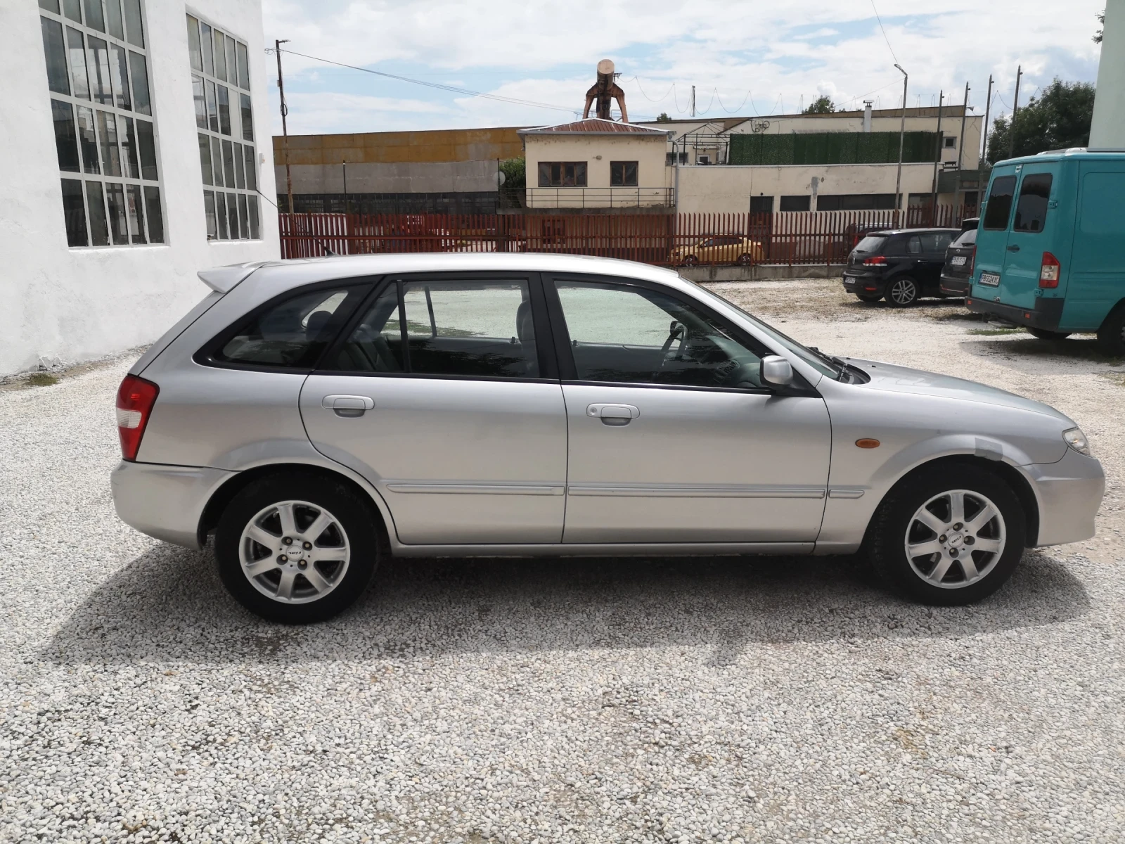 Mazda 323  - изображение 3
