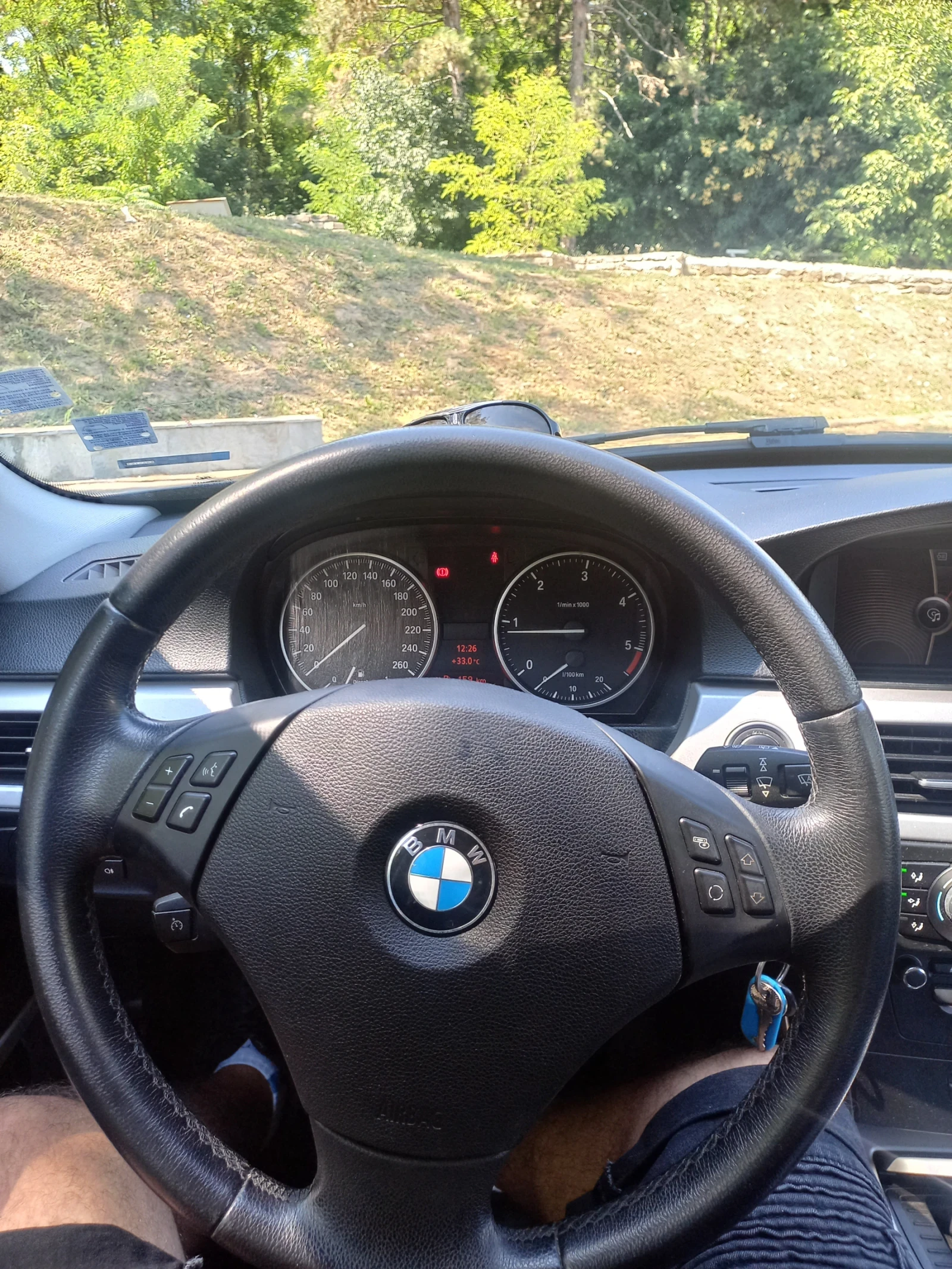 BMW 320  - изображение 8