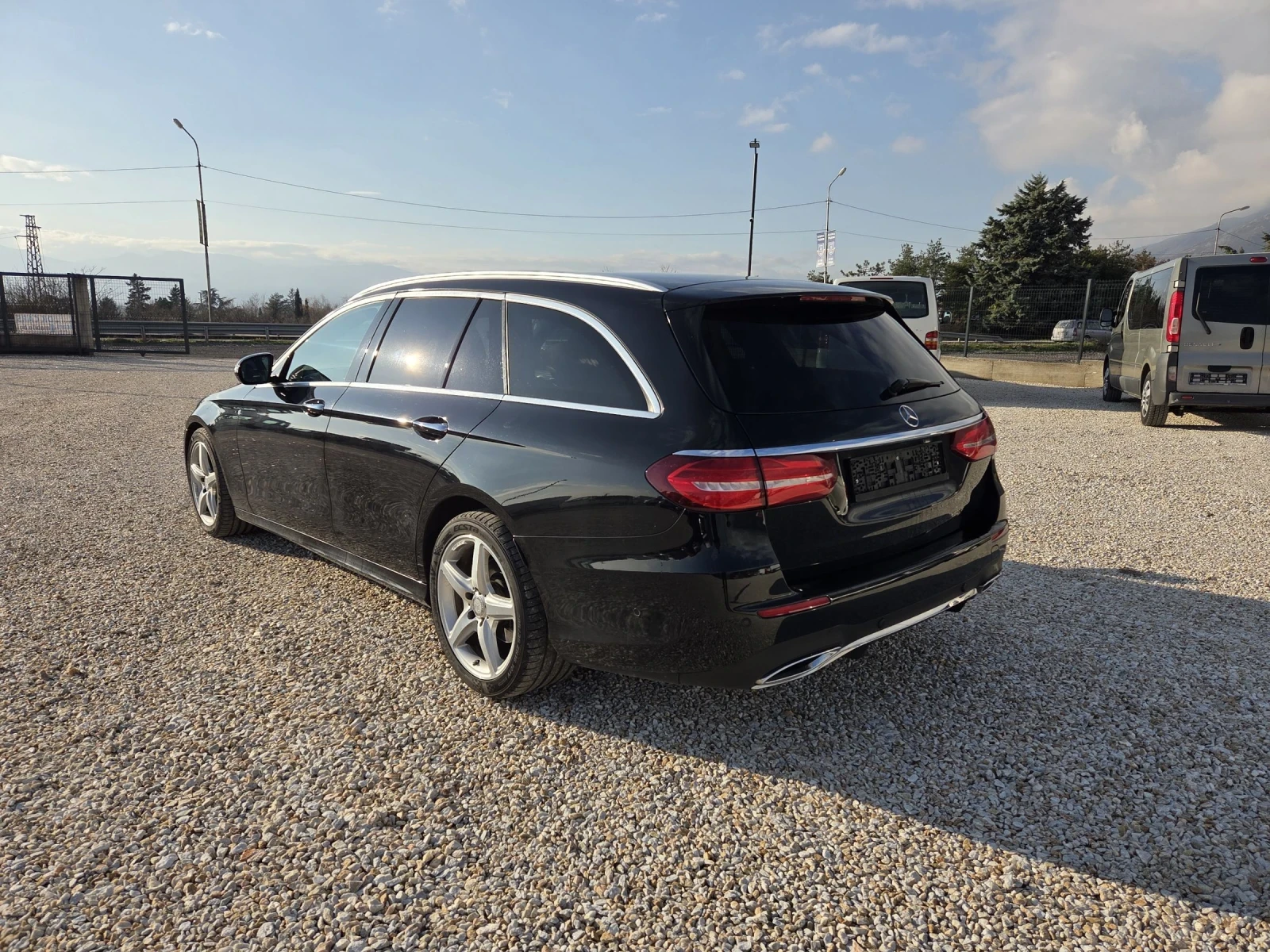 Mercedes-Benz E 220 AMG DIGITAL 360 | Mobile.bg   4