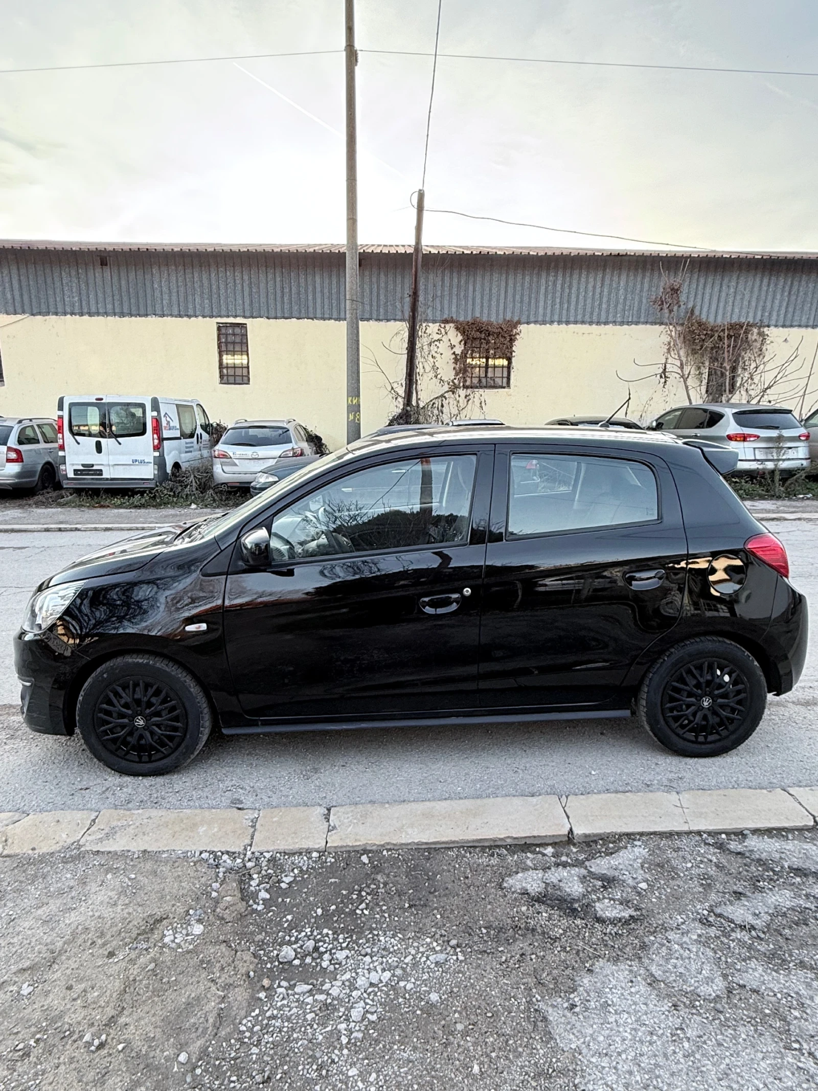 Mitsubishi Space star 1.0i klima euro6 - изображение 4