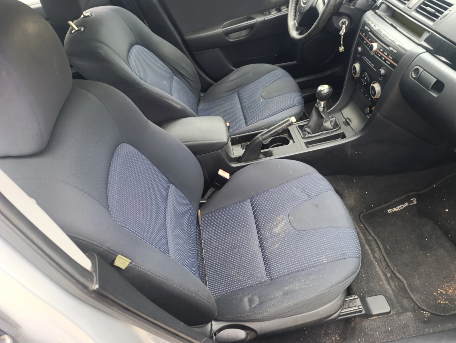 Mazda 3 1, 6D - изображение 8